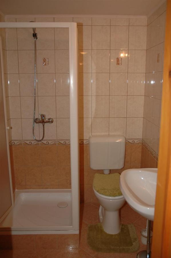 Judit Vendeghaz Suemeg Hotell Exteriör bild